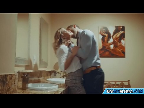 ❤️ Khi một cô gái tóc vàng busty quyến rũ bạn trong một nhà vệ sinh công cộng Tình dục chất lượng  tại khiêu dâm% vi.yespornpics-com.ru%  ❌️